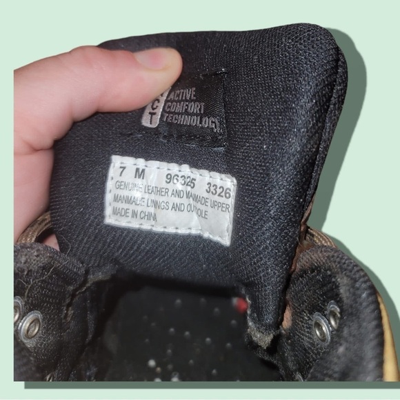 Vintage  Timberland Waterproof Hiking Boot, Size 7 - Picture 6 of 7